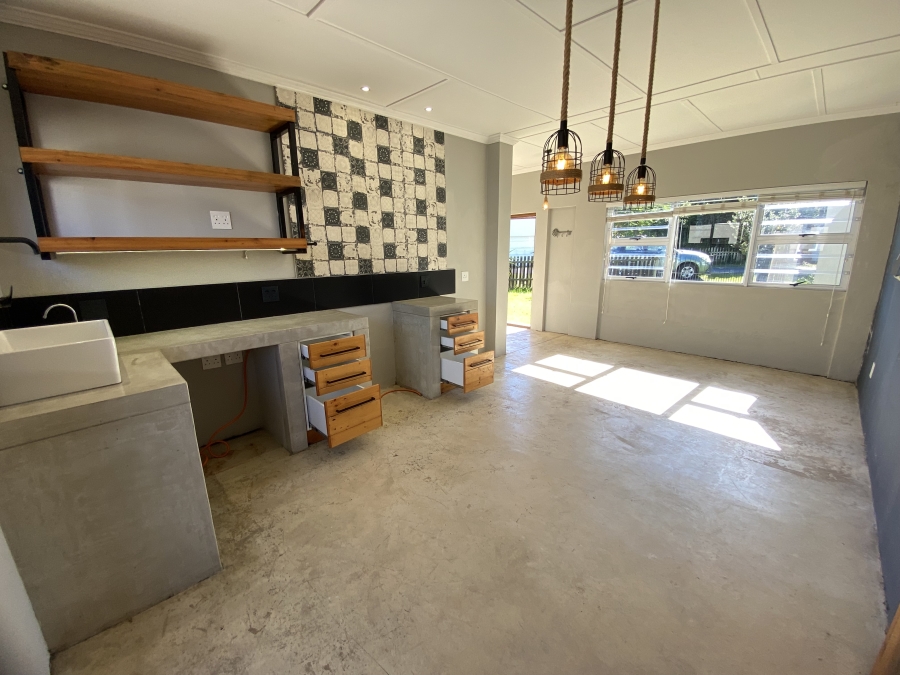 3 Bedroom Property for Sale in Kidds Beach Eastern Cape